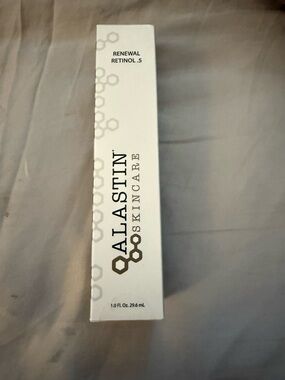 Alastin Skincare Renewal Retinol .5 (1.0 fl oz / 29.6 mL) - NEW IN SEALED BOX